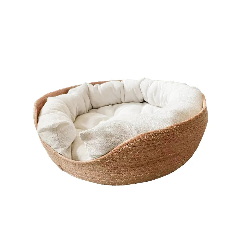 Detalhe da cama de bambu com almofada removível